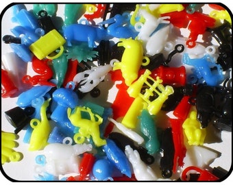 25 x TINY Plastic Charm Mix