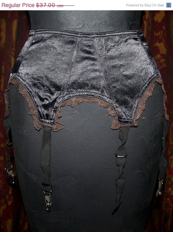 Vintage 1950s PinUp Black Satin Lace Garter by theblackcatcloset