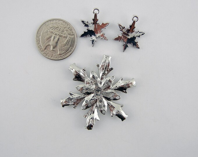 Silver-tone Snowflake Charms and Large Pendant Rhinestones Set