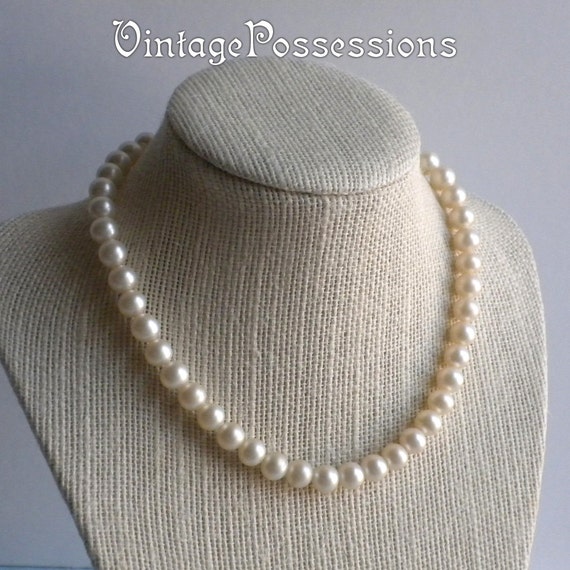 Vintage Marvella Faux Pearl Necklace Single Strand Cream