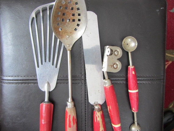 Rustic Vintage 1950's Kitchen Utensils Lot of 5 by JaysTreasures