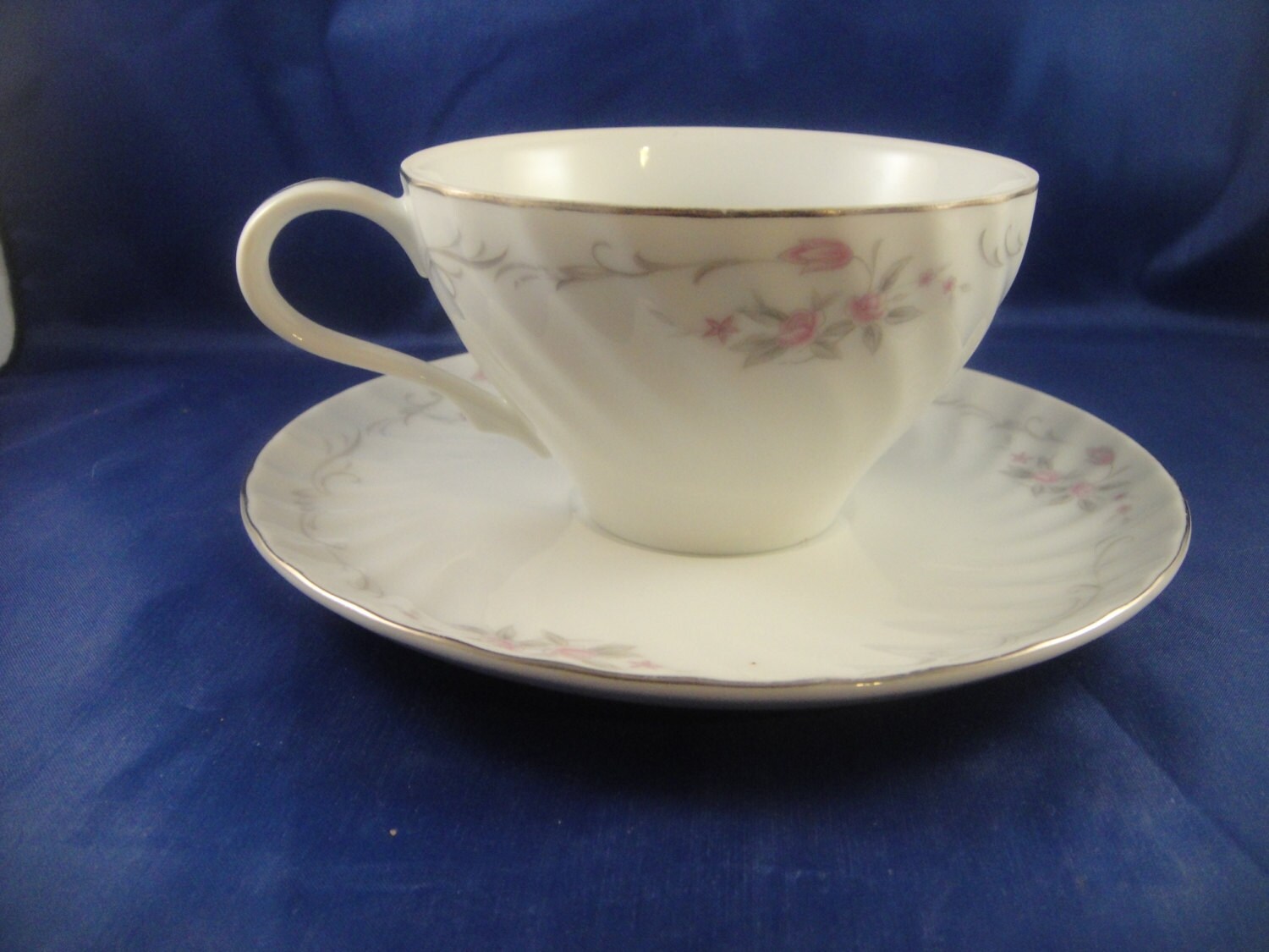 Cup and Saucer Gold Standard Made in Japan by WishingWellsGlass