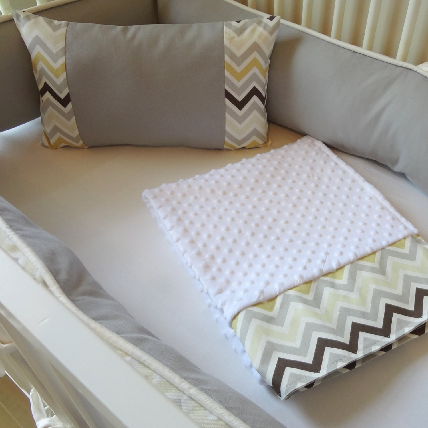 Zoom white and gray crib baby bedding set.