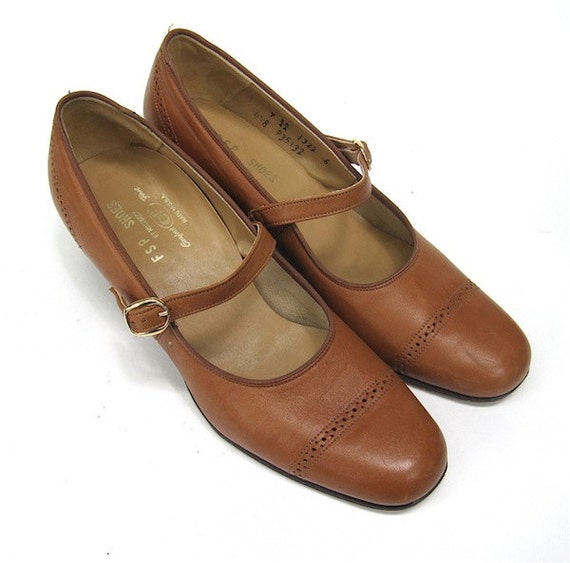 Brown Leather Mary Jane Shoes by FSP Musebeck Size 9AA