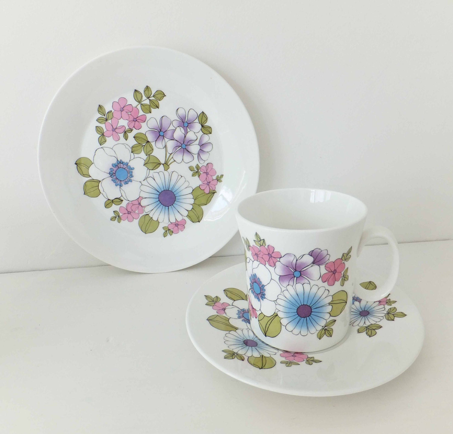Retro Tea Cup Saucer and Plate China Trio by PeonyandThistle