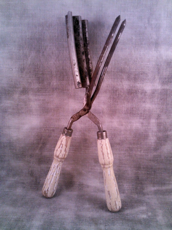 Antique / Vintage Hot Iron Crimper