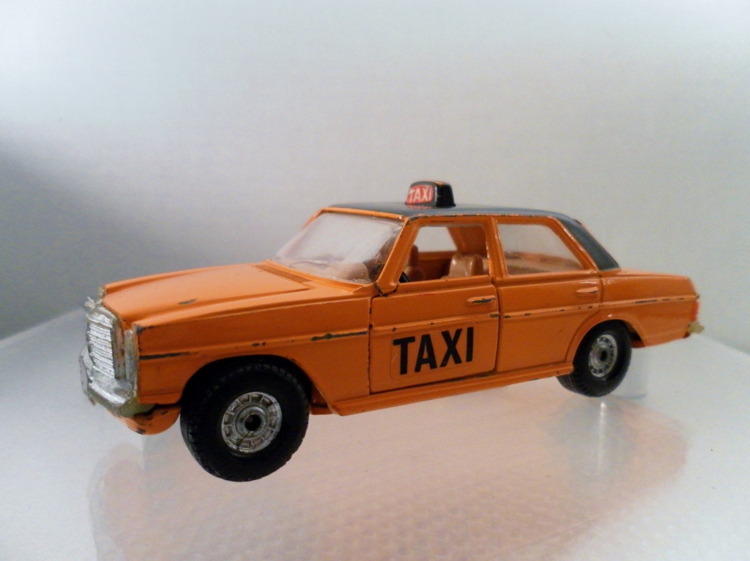 Corgi toys mercedes #6