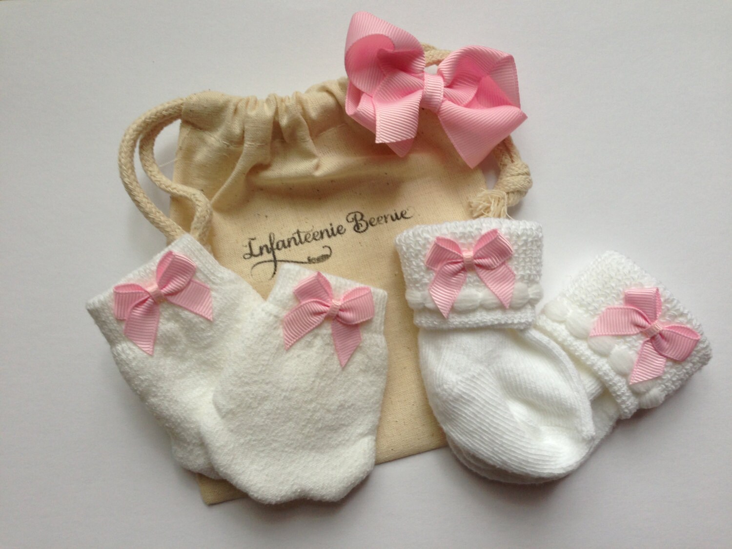 NEWBORN SOCKS & MITTENS newborn girl socks by InfanteenieBeenie