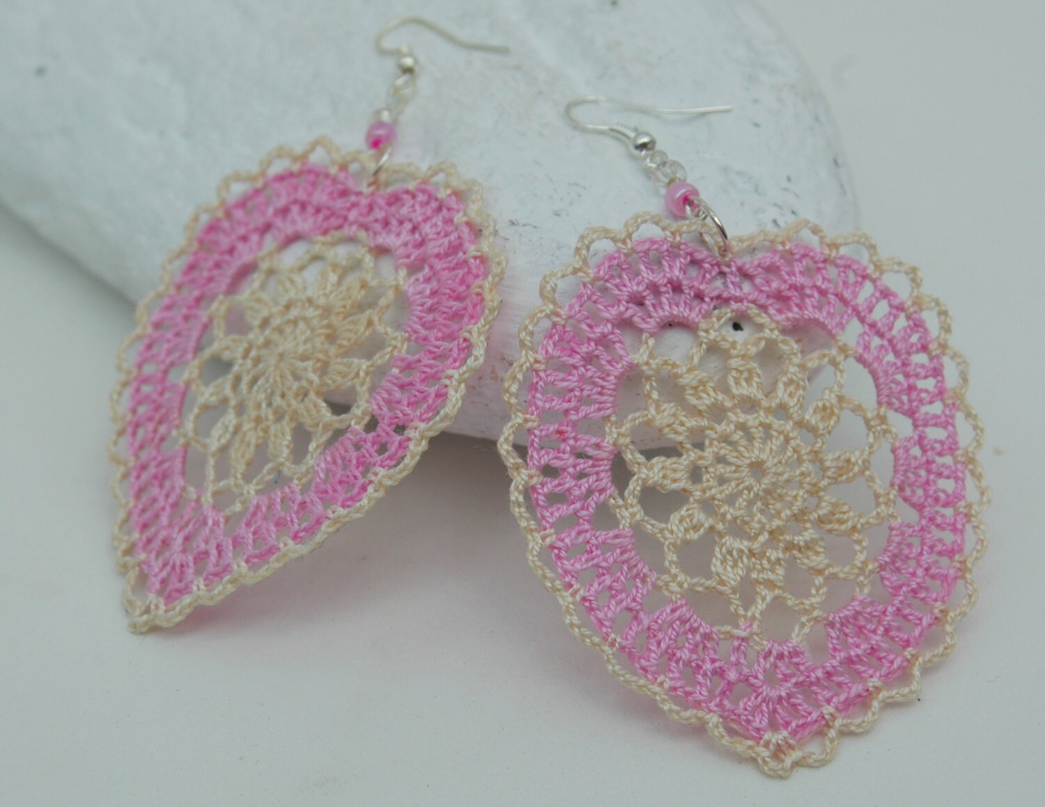Crochet heart earrings Crochet earring jewelry by lindapaula