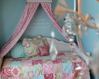Kumari Bedroom Twin size rag quilt, two pillow shams, and bed crown canopy drapes