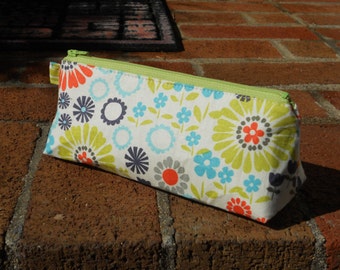 Popular items for crochet hook pouch on Etsy