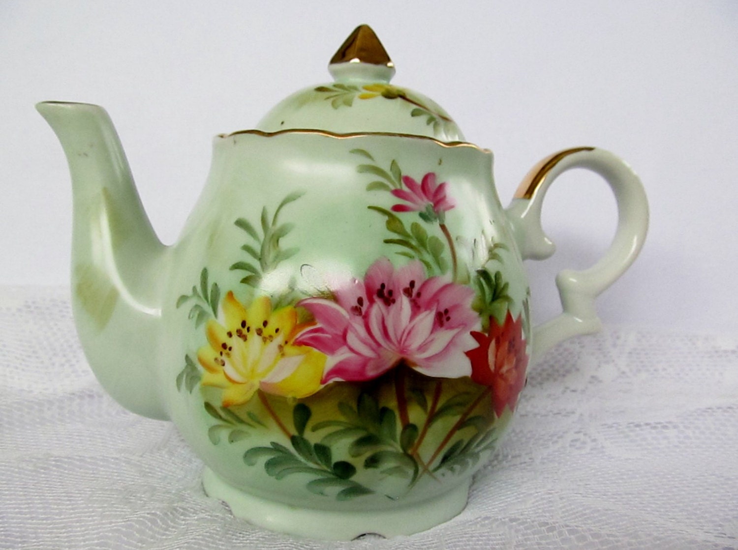 Vintage Lefton Musical Teapot Plays Tea For Two by WalkersWimseys