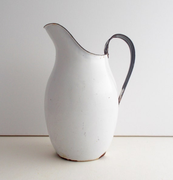 Vintage Enamel Jug 2