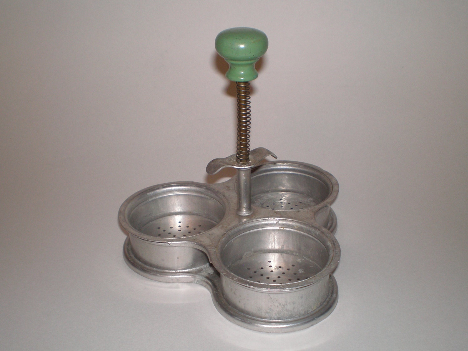 Vintage Aluminum 3 Egg Poacher Cooker Spring Loaded Green