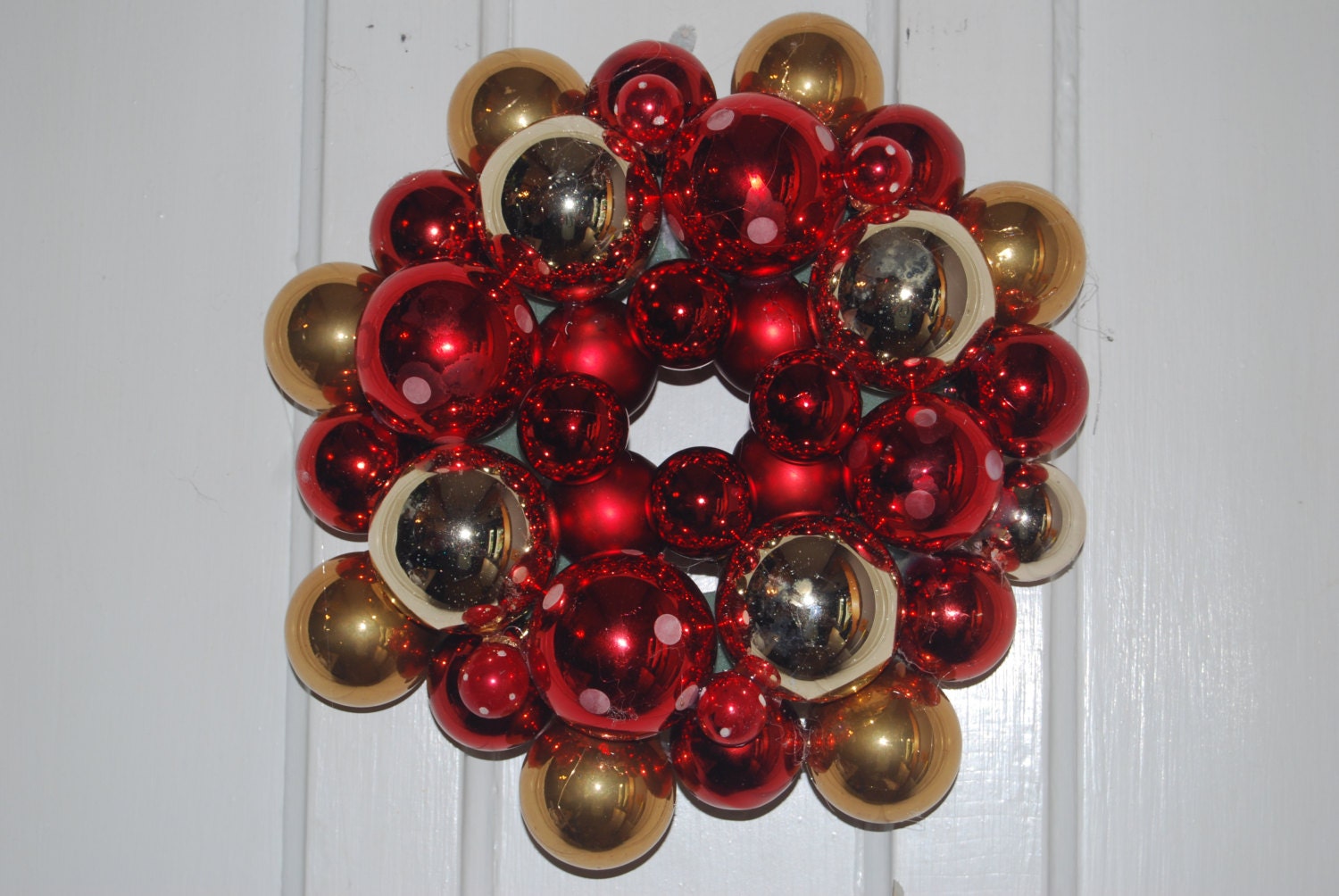 Red Polka Dot and Gold Holiday Wreath