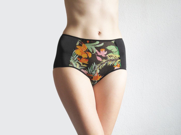 Hipster style panties with TROPICAL FLOWER PATTERN by Egretta