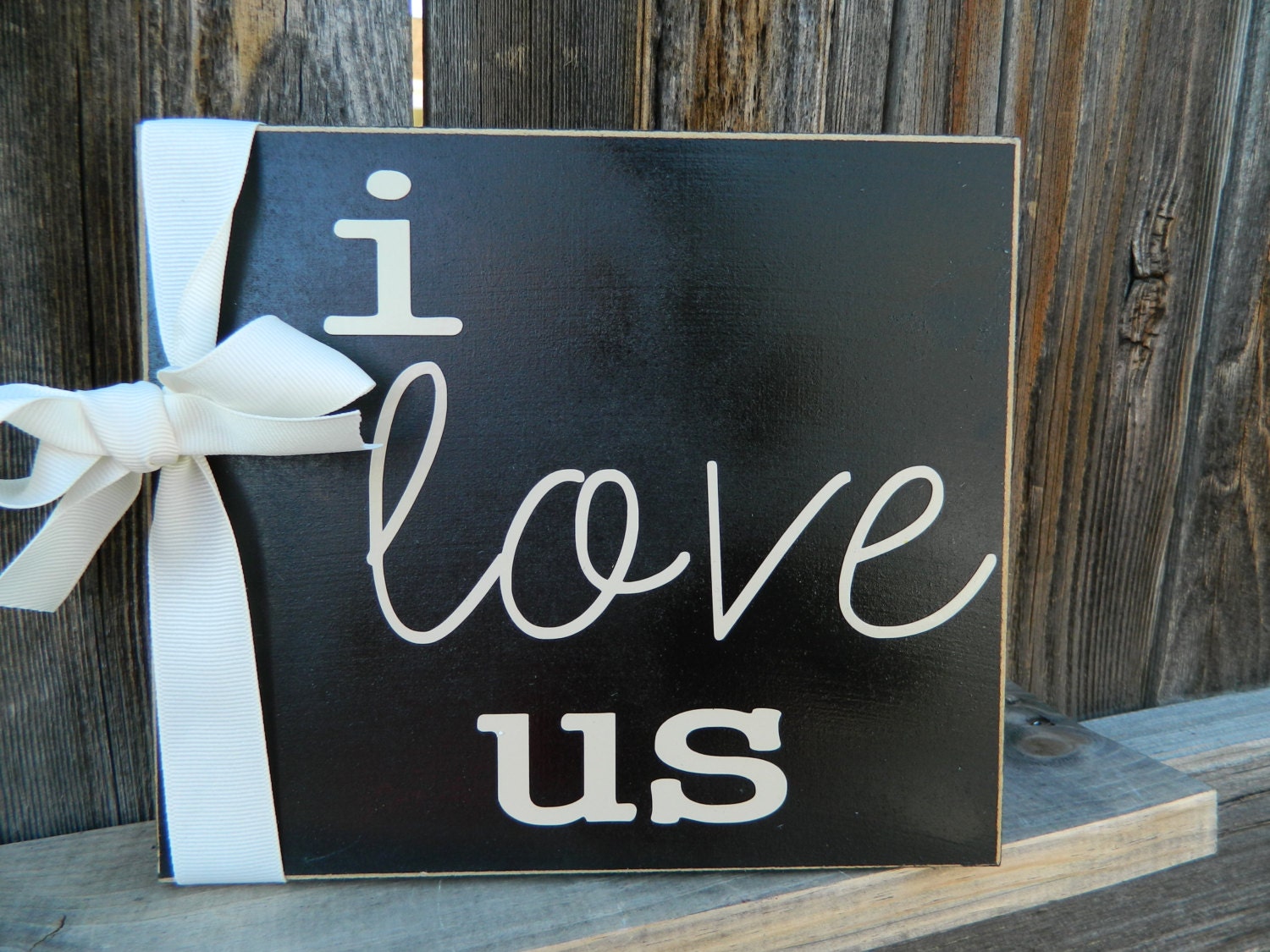 I love Us wood sign
