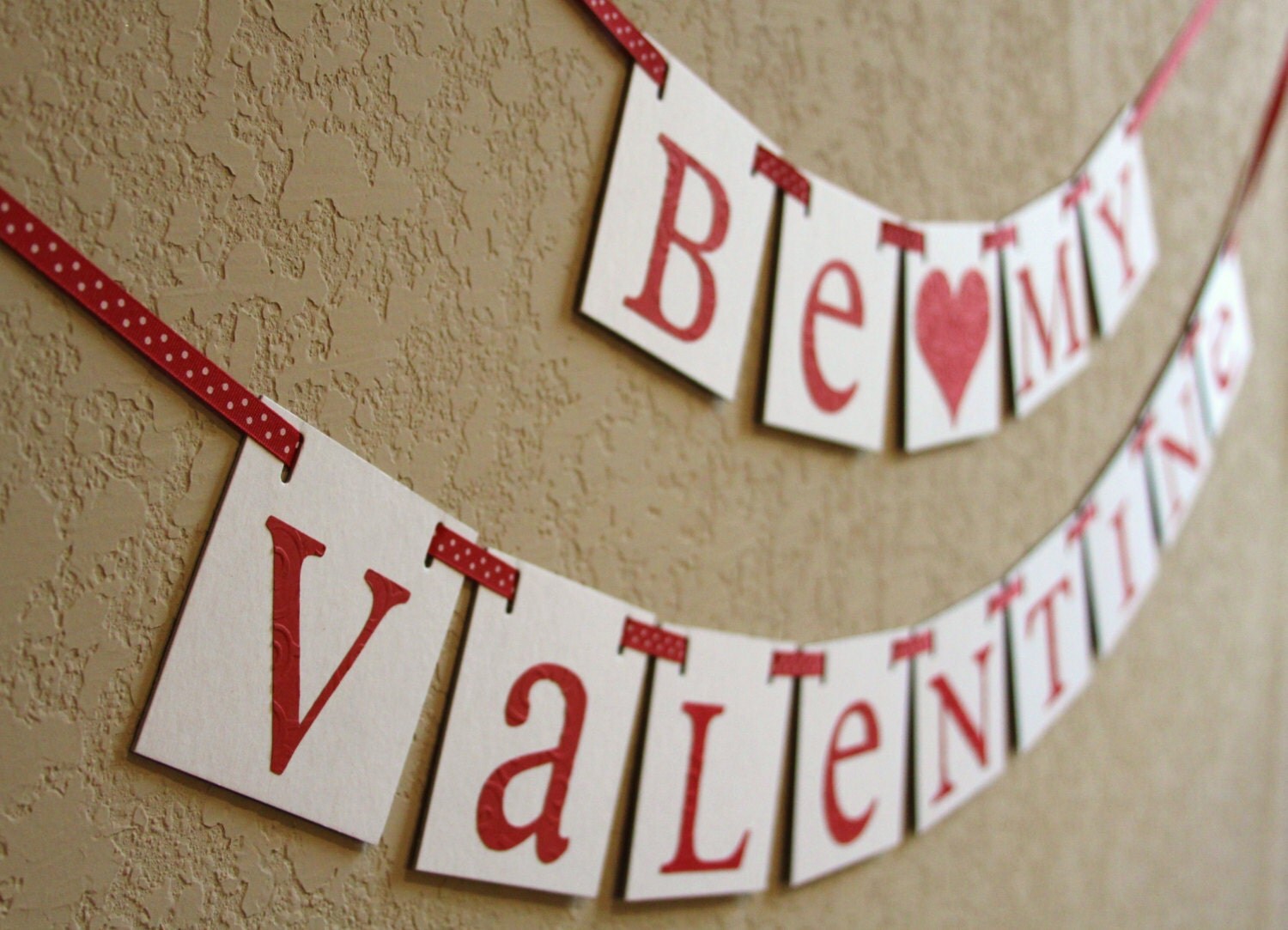 be-my-valentine-banner-embossed-lettering-by-bubblesnbowsbanners