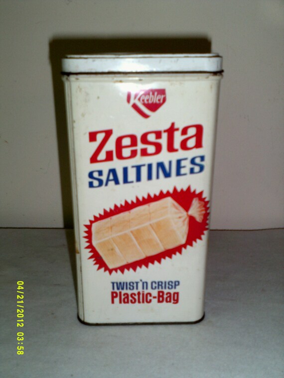 Vintage 1960s Keebler Zesta Saltine Cracker Tin