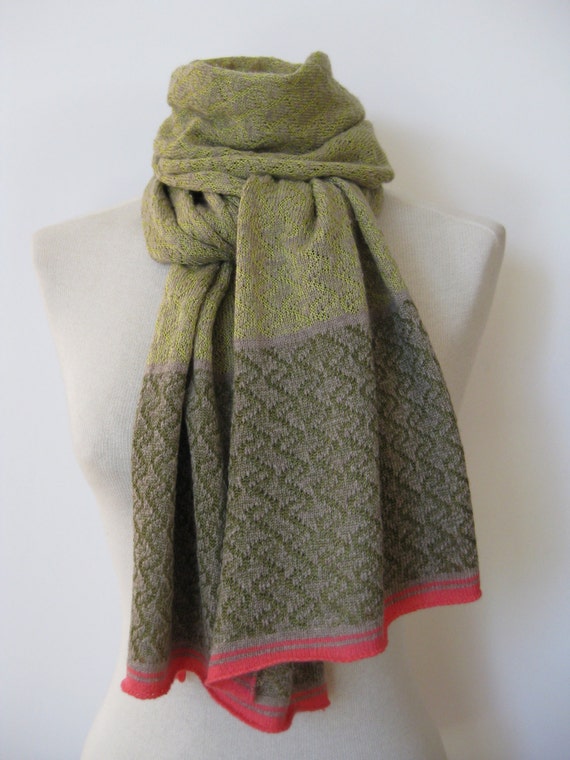 Handmade cashmere scarf/ knitted cashmere scarf / patterned