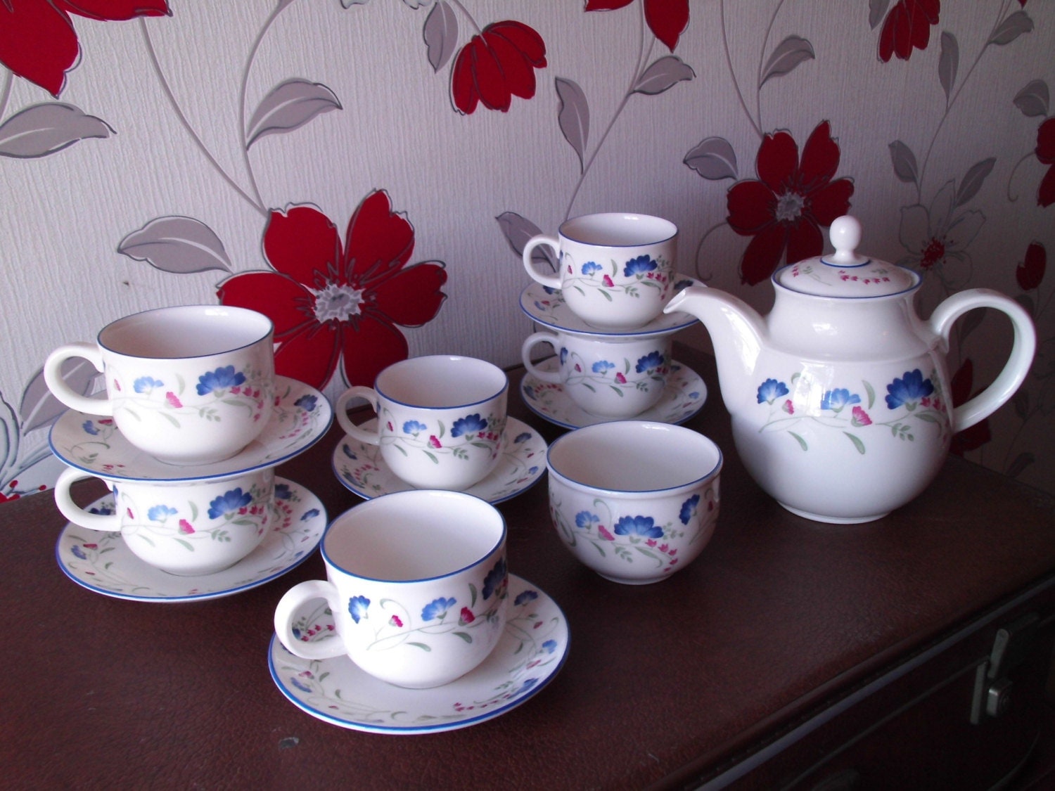 royal doulton tea set