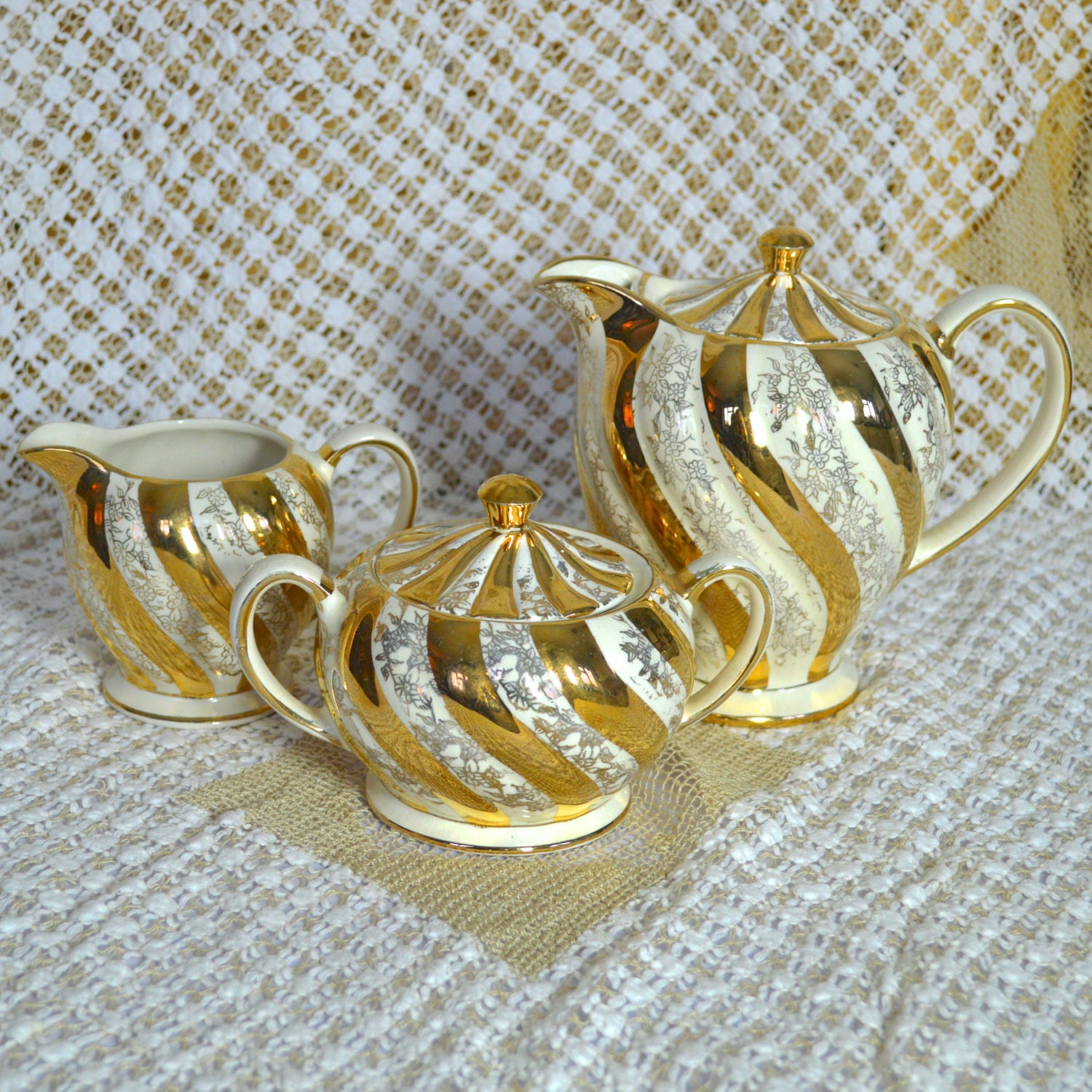 Sadler English Vintage 1950s Tea Set Teapot Lidded Sugar