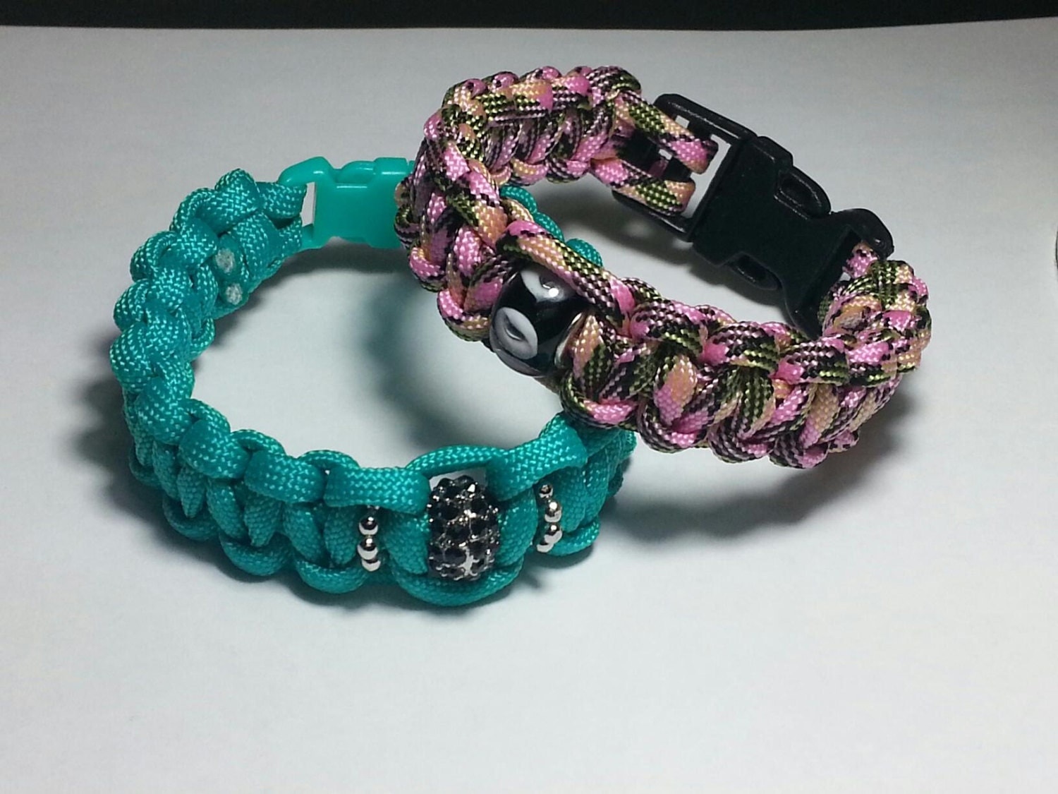 Paracord Bracelet in many different colors