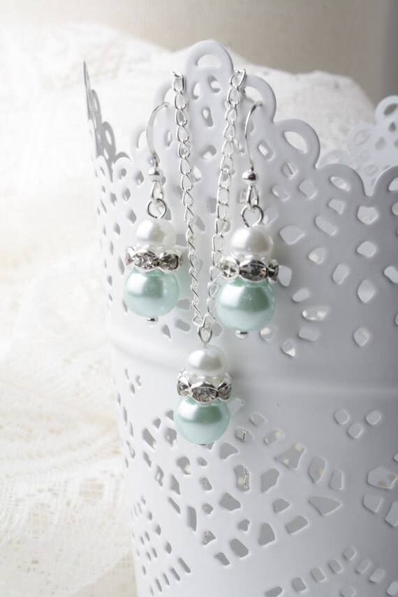 bridesmaid jewelry set mint earrings and necklace mint