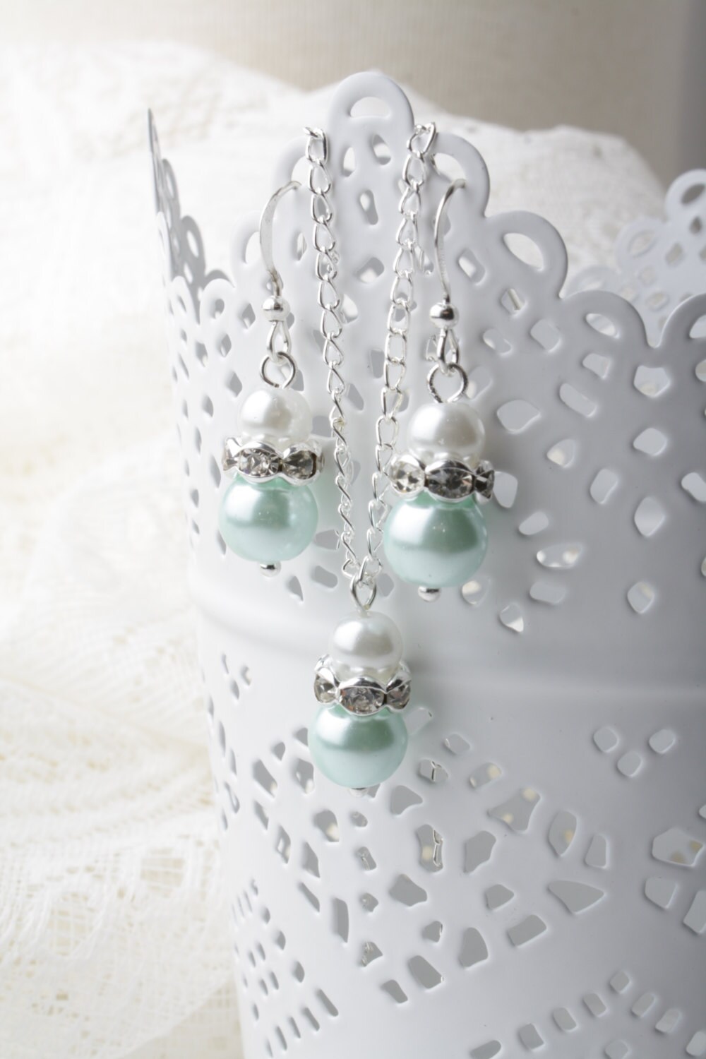 bridesmaid jewelry set mint earrings and necklace mint