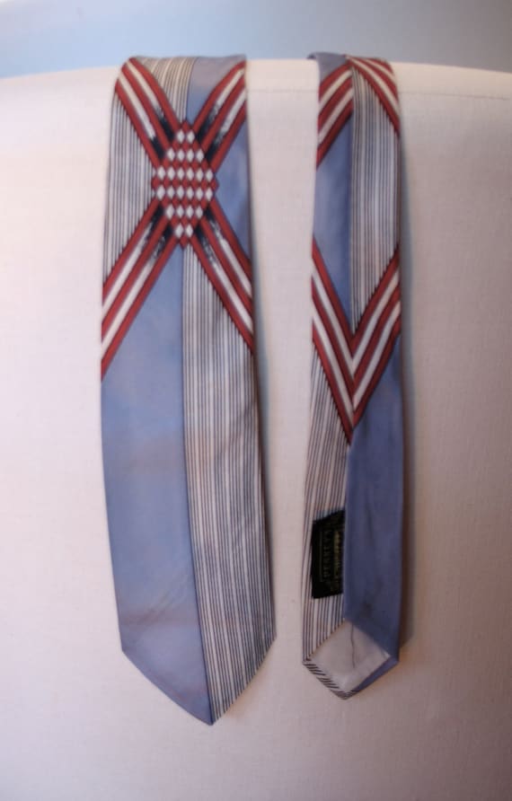 Vintage 1950s Rayon Necktie in Pale Blue and White