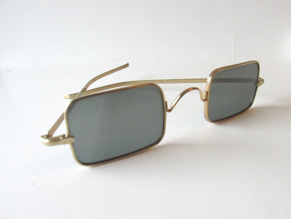 1960’s Ben Franklin Sunglasses Gold Frame Beatles Era