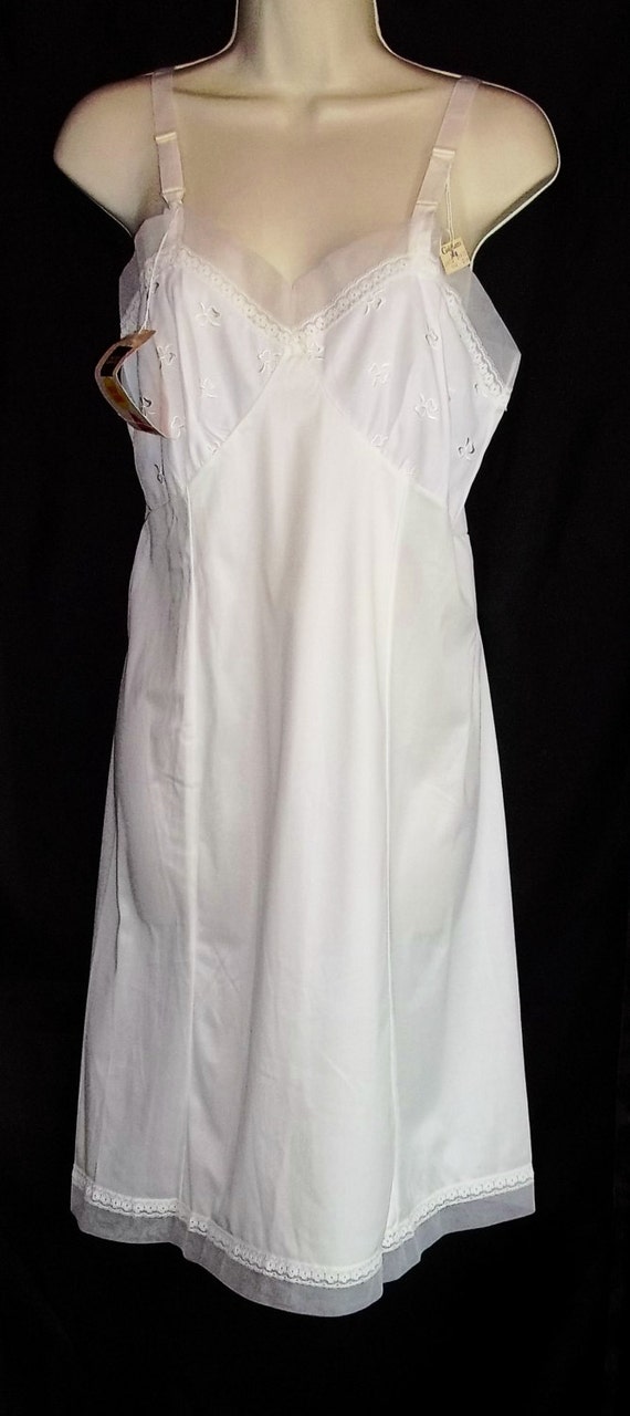 Items similar to Vintage Lingerie 1970s PHILMAID Full Slip Size 34 ...