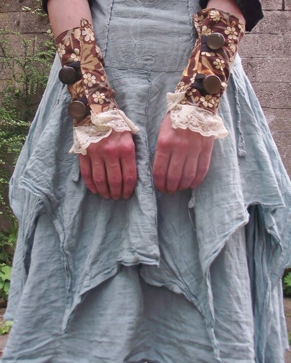 SALE William Morris vintage fabric wrist Cuffs nature