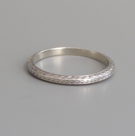 Art Deco Wedding Band. 18k White Gold. 3 Sided Wheat. by TheDeeps