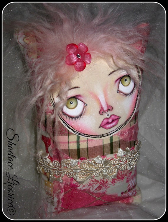 picture pillow doll