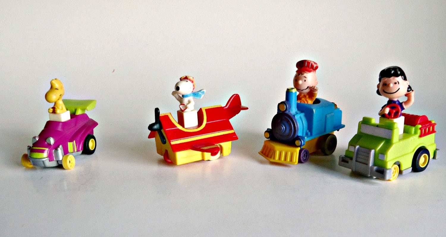 4 Peanuts Gang McDonalds Racer Cars Happy Meal Give Away