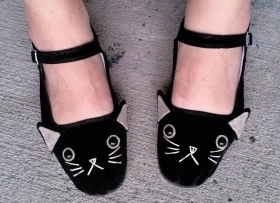 Cat Shoes - Embroidered Kitty Flats Mary Janes- Ladies Size 8