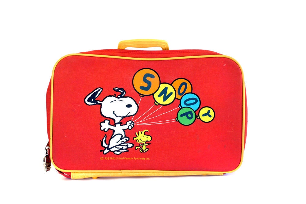 Red Snoopy Suitcase // Peanuts by Charles by RankandFileVintage