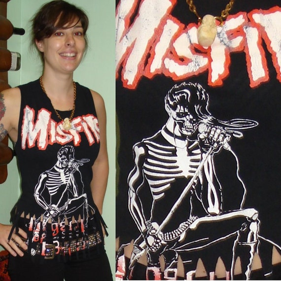 logo vintage 1st tee Fringe MISFITS Tee T T Metal Punk Vintage shirt Rock Fiend Top