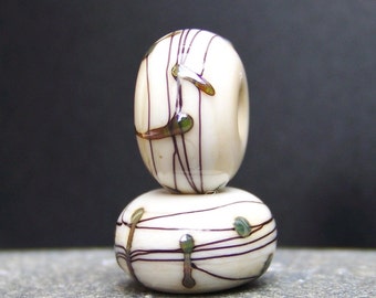MruMru Handmade Lampwork Glass Bead Earring Pair. Sra.