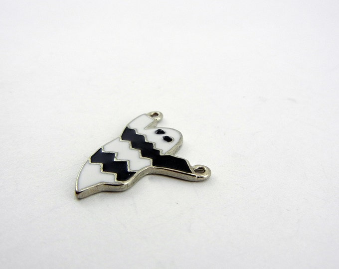 Double Link Silver-tone Black White Epoxy Ghost Pendant