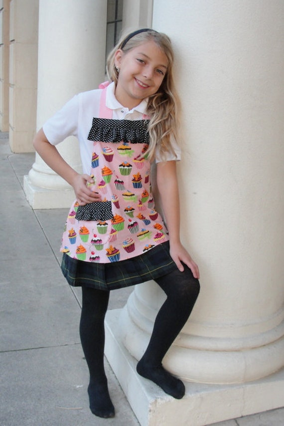 Items similar to Childrens handmade pink cupcake apron on Etsy