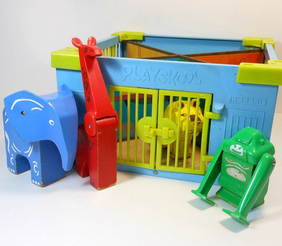 Items similar to Vintage PlaySkool Zoo Toy Wooden Plastic Animals ...