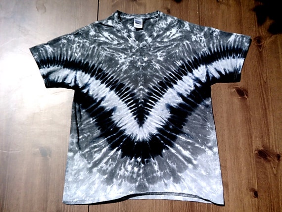 custom tye dye t shirts