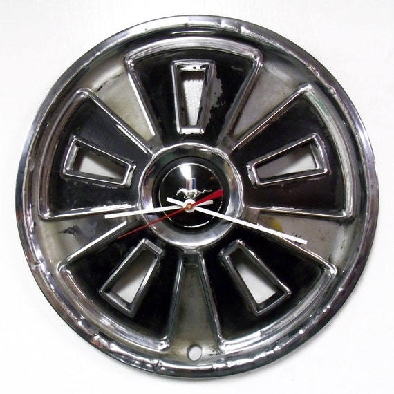 1966 Ford hubcaps #3