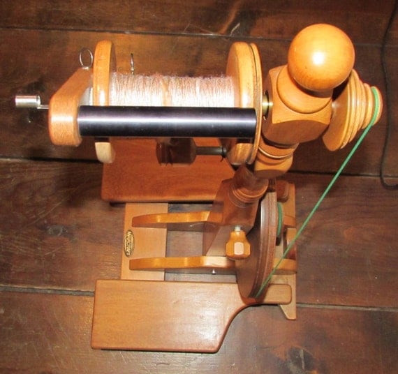 Used Majacraft Little Gem Spinning wheel with bag and Woolee