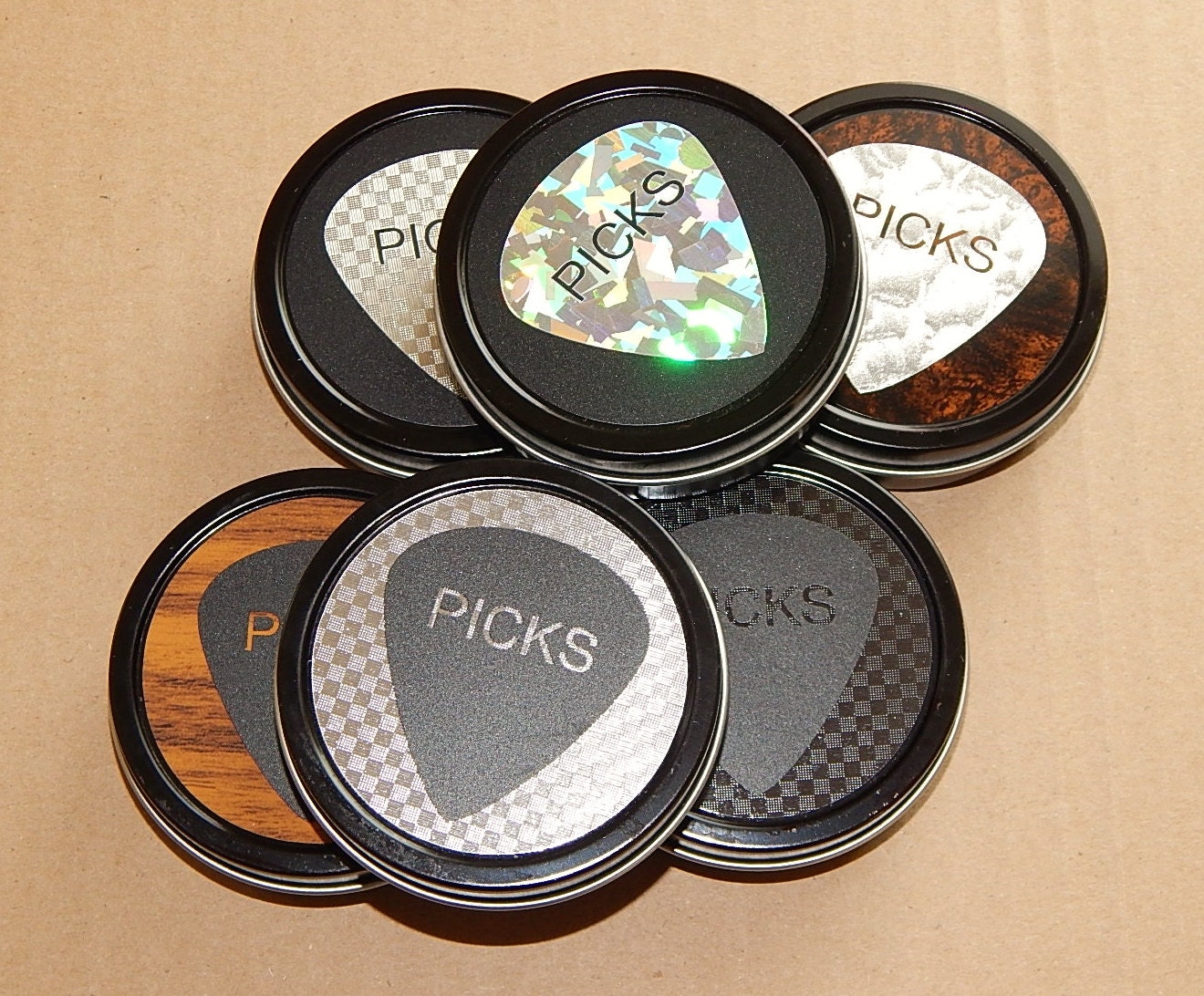 Guitar Pick Holder Tin matte black pick design on silver