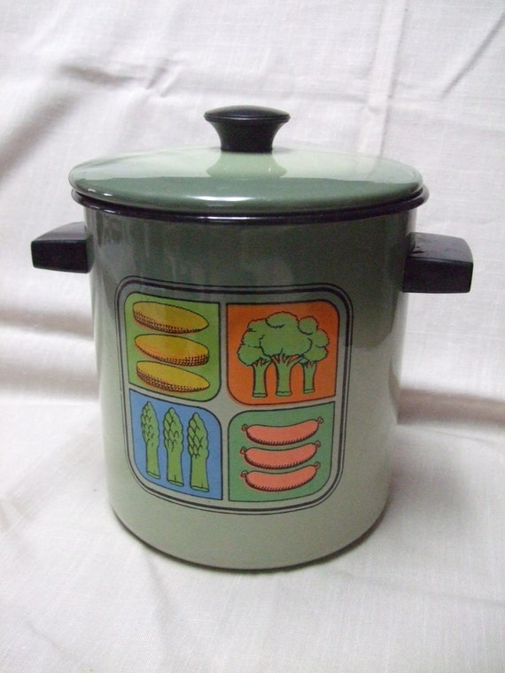 Vintage Enamel Vegetable Steam Pot in Green