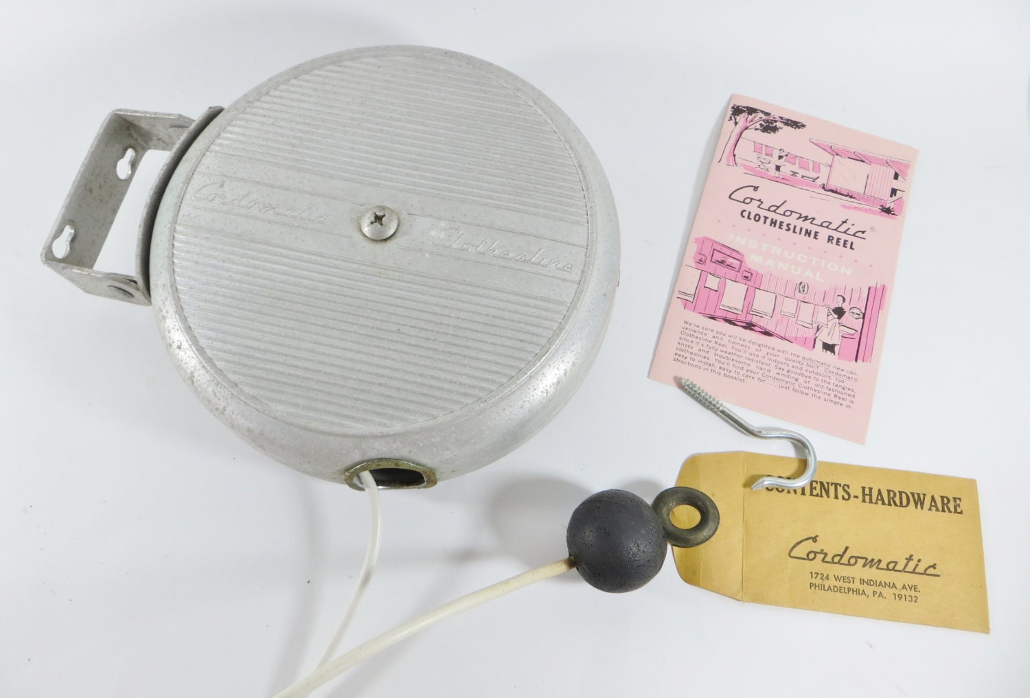 Vintage Retractable Clothes Line by Cordomatic 40 ft