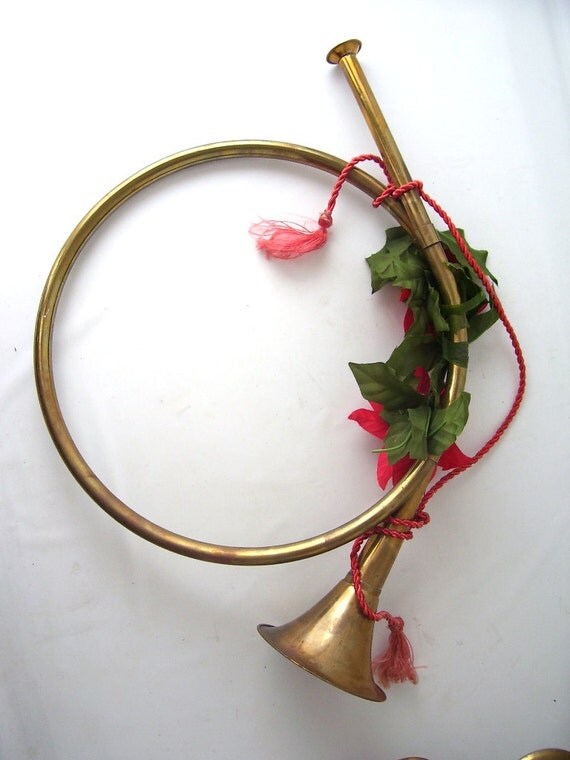 vintage brass christmas holiday french horn decoration